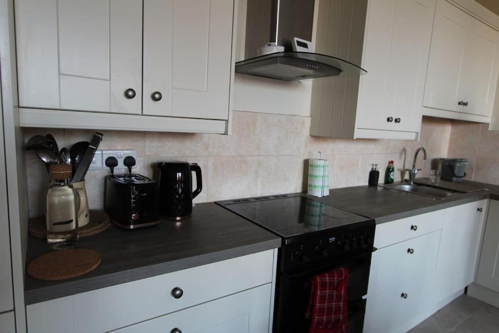 Perfect For Large Family & Friends, Free Parking, Games Villa Reading Luaran gambar
