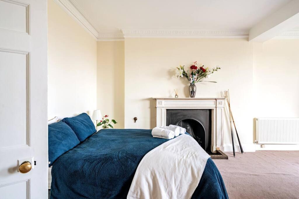 Perfect For Large Family & Friends, Free Parking, Games Villa Reading Luaran gambar