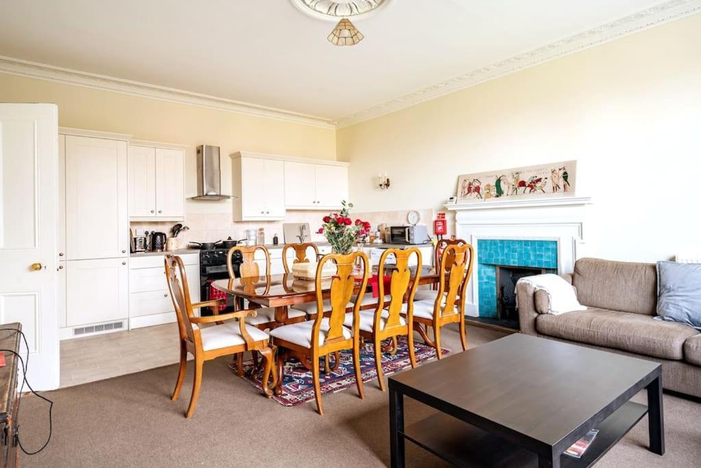 Perfect For Large Family & Friends, Free Parking, Games Villa Reading Luaran gambar