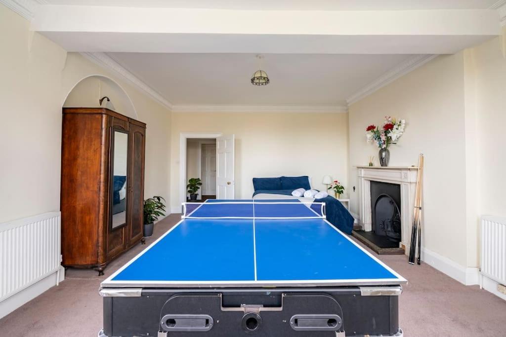 Perfect For Large Family & Friends, Free Parking, Games Villa Reading Luaran gambar