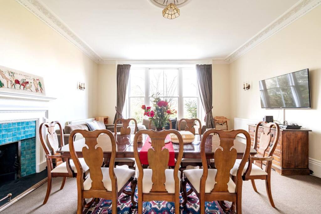 Perfect For Large Family & Friends, Free Parking, Games Villa Reading Luaran gambar