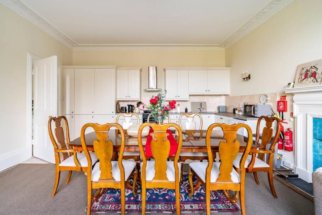 Perfect For Large Family & Friends, Free Parking, Games Villa Reading Luaran gambar